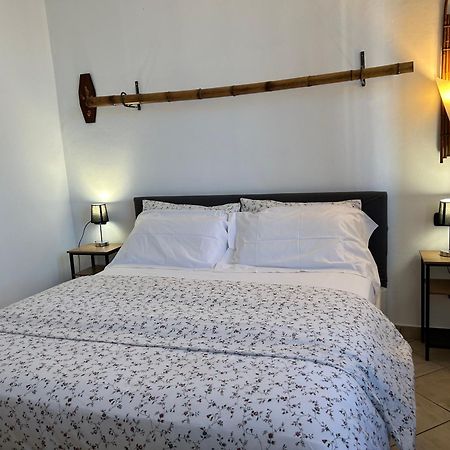 La Corte Di Silvia Malpensa Bed and Breakfast Cardano Al Campo Esterno foto